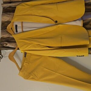 A Zara pants suit